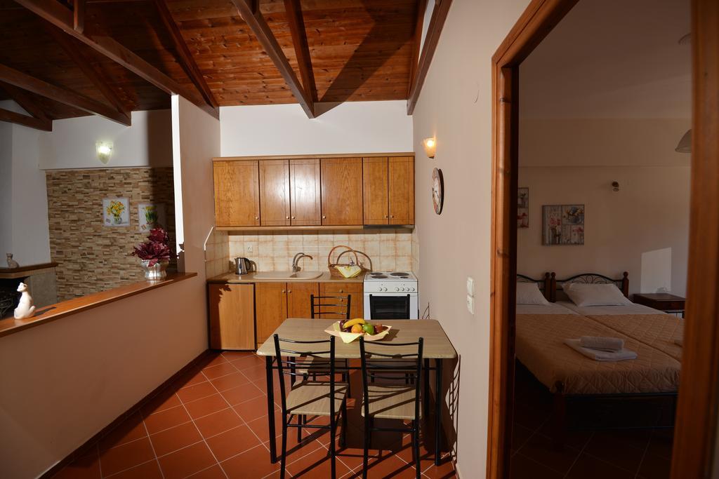 Castello Domus Apartment Panormos  Room photo